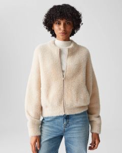 Opus Pullover Backend